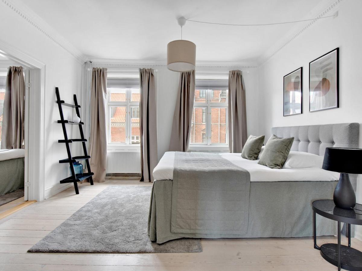 Sanders Stage - Endearing Three-Bedroom Apartment Near Nyhavn Копенгаген Экстерьер фото