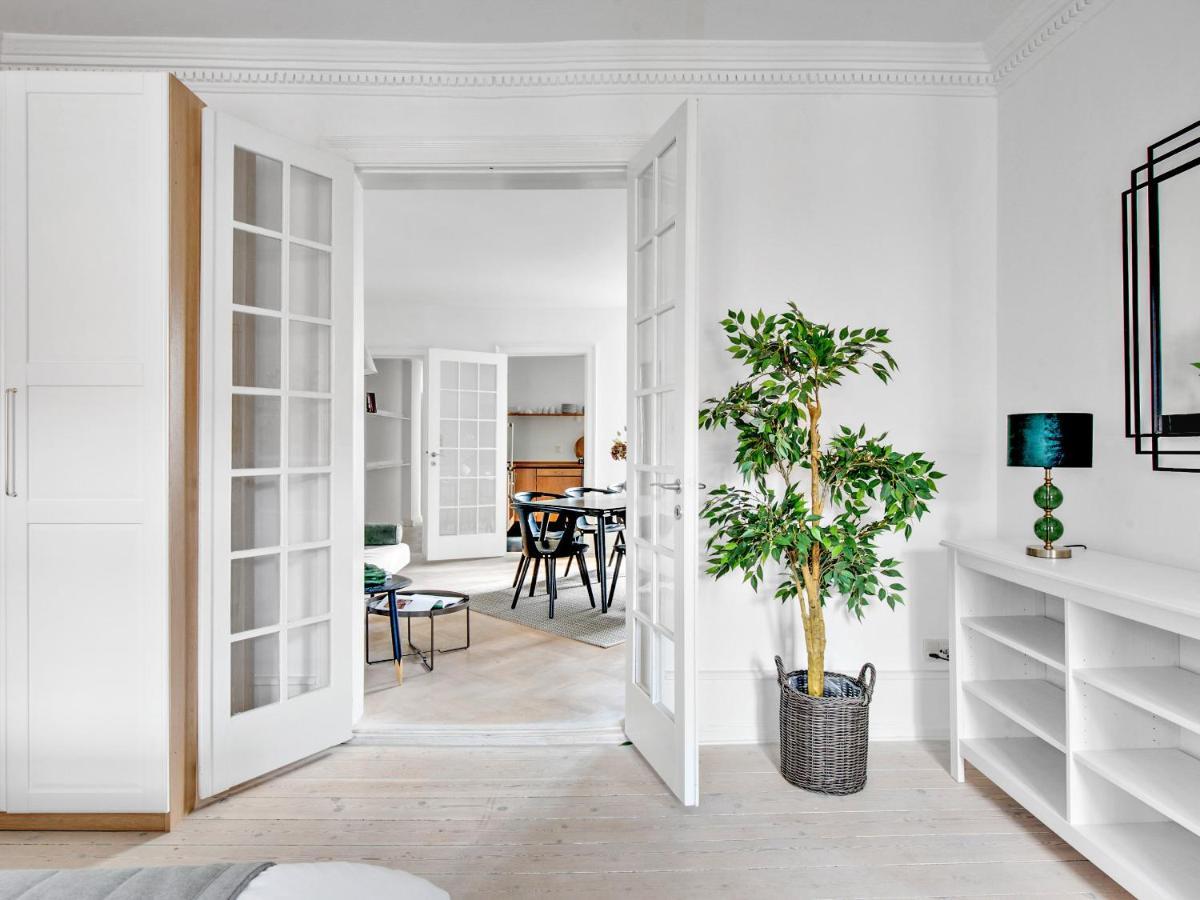 Sanders Stage - Endearing Three-Bedroom Apartment Near Nyhavn Копенгаген Экстерьер фото
